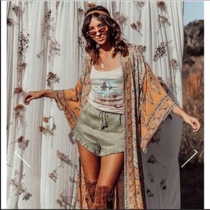 Spell & The Gypsy Collective linen sage shorts SzM